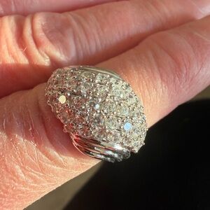 Elegant Sterling Silver cubic zirconia size 6.5